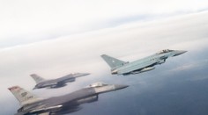 Britské a nemecké stíhačky vzlietli k ruskému lietadlu. To neodpovedalo na výzvy centra riadenia prevádzky