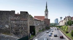 Na ulici, kde Dědeček zabil päť ľudí, zúžia jazdné pruhy. Vodičov to má prinútiť dodržiavať rýchlosť