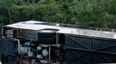 Nehoda autobusu v Juhoafrickej republike si vyžiadala najmenej desať mŕtvych