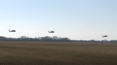 Nebo nad Prešovom burácalo ako v bojovej zóne. Zastávku si tam spravili bojové vrtuľníky NATO