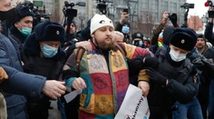 Protesty v Rusku: Tisíce ľudí demonštrujú za prepustenie Navaľného, na proteste zadržali aj jeho ženu