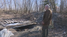 Prechádzku v lese narúšal výrazný pach. Pri Podrečanoch si niekto v lese vybudoval provizórnu kafilériu