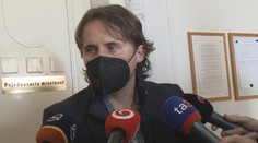 Bývalý funkcionár NAKA sa najprv priznal k úplatkom, teraz otočil a tvrdí, že sa priznal pod nátlakom