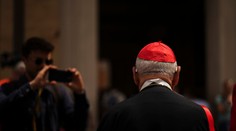 Vo Vatikáne sú už všetci kardináli, ktorí budú voliť pápeža. Odhadujú, že jeho meno by sme mohli spoznať vo štvrtok