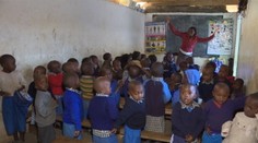 Slováci nie sú až takí chudobní ako si myslia, rozvojovému svetu by mohli pomáhať viac