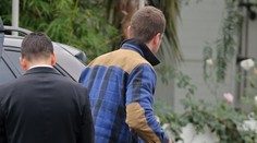 Údajne znásilňoval ženu celé hodiny. Herec nastúpil do liečebne