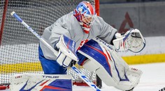 Brankár Adam Húska sa priblížil debutu v NHL