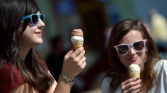 Štvrtok bude mimoriadne teplý. Teploty budú atakovať magickú hranicu