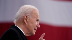 Biden obnovil zákaz cestovania z väčšiny Európy, platí aj pre JAR