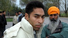 Obyvatelia Gabčíkova hlasujú v referende o utečeneckom tábore