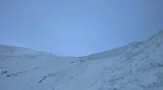 Horskí záchranári odstrelili lavínu v Západných Tatrách, aby sa ľudia mohli lyžovať