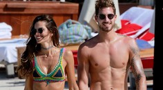 Krásna modelka v miniatúrnych plavkách. Toto je najkrajší zadok Victoria´s Secret