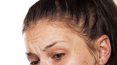 Trápi vás akné alebo vyrážky? Možno za to môže lepok