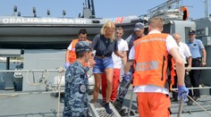 Britská turistka z trajektu nespadla, ale skočila. Údajne bola opitá