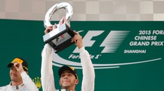 F1: Na Veľkej cene Číny double Mercedesu