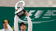Na Veľkej cene Japonska triumf Hamiltona a double pre Mercedes