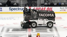 V NHL odložili ďalšie tri zápasy, dočasne obnovia taxi tímy