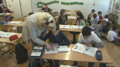 Namiesto regionálnych príplatkov zvýšenie platov. Minister školstva hľadá riešenie situácie s nespokojnými učiteľmi