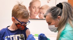 Čoraz viac rodičov odmieta povinné očkovanie detí. Hrozí návrat závažných ochorení? + mapa zaočkovanosti