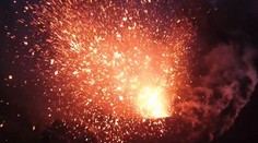 Dychvyrážajúce zábery zo srdca vybuchujúcej sopky