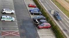 Čo sa to deje? Tretí požiar v bratislavskom Ružinove. Pred panelákom v noci horeli tri autá