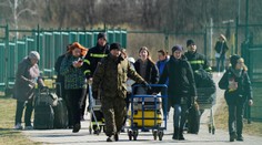 Ukrajina neotvorí humanitárne koridory, obáva sa provokácií ruských jednotiek