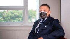 Na súd s Dušanom Kováčikom prišiel aj Fico. Tvrdí, že celý proces je fraška