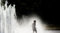 Pozor na mimoriadne teplo. SHMÚ vydal výstrahy pre celé územie, najvyššie sú v 15 okresoch