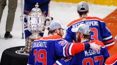 Vráti sa Stanley Cup do Kanady? McDavid priviedol Edmonton do veľkého finále, Dallas nestihol vyrovnať