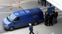 Na letisku v Nemecku sa strieľalo. Páchatelia prepadli auto s peniazmi