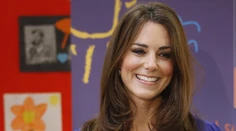 Kate Middleton na verejnosti v šatách za pár eur. Kúpiť si ich môžete aj u nás