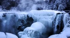 Niagarské vodopády sa opäť zmenili na ľadovú krásu