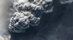 Oblak popola z ruskej sopky Šiveluč ochromil leteckú dopravu na Aljaške, zrušili niekoľko letov