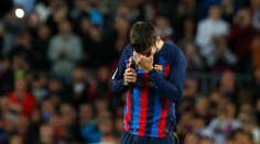 Piqué dostal vo svojom poslednom zápase kariéry červenú kartu. Nestihol ani vybehnúť na trávnik