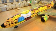 Neprehliadnuteľné: Bratia zmenili lietadlo na umelecké dielo