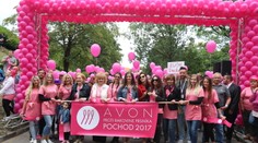 Hlavné mesto sa zahalilo do ružovej a podporilo tak boj za zdravé prsia!