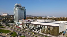 Jedno z najstarších nákupných centier sa zmenilo. Pozrite si, aké predajne tam pribudli