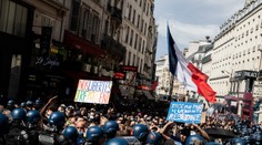 Vo Francúzsku pokračovali protesty proti COVID pasom