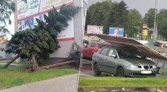 FOTO a VIDEO: Búrky udreli naplno. Na východe Slovenska lámalo stromy, billboard spadol na zaparkované auto
