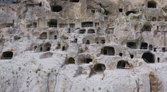 V Gruzínsku sme navštívili miesto, ktoré sa podobá jednému na Slovensku. Je však obrovské