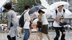 Tajfún Mindulle zasiahol Tokio