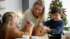 Keď Vianoce stoja viac, než by mali: Ako si udržať pokoj v duši aj v peňaženke