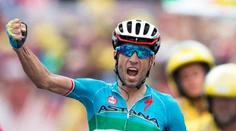 Nibali i Quintana stiahli v 19. etape Froomov náskok