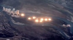 Zverejnili video, ako Američania zhodili na bojovníkov Islamského štátu 40 ton bômb