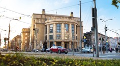 Absolventov čaká po škole nová povinnosť. Čo si treba strážiť, aby vám nevznikol nedoplatok v poisťovni?