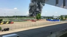 Ubytovňa pre utečencov v Düsseldorfe ľahla popolom, polícia zatkla podozrivých