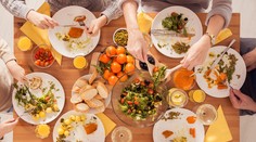 Dochádzajú vám baterky? Vráťte sa k dvom zvykom v jedle z detstva