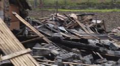 Explóziu počula polovica dediny. Starších manželov vytiahli z domu živých len zázrakom