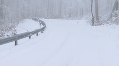 Po 50-kilometrovej obchádzke ďalší problém. Obyvatelia Banského jazdia cez neudržiavaný horský priechod