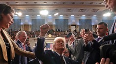 VIDEO: Overovatelia faktov vybrali najväčšie lži z Trumpovho prejavu v Kongrese. Pri jednej v sále nastal výbuch smiechu